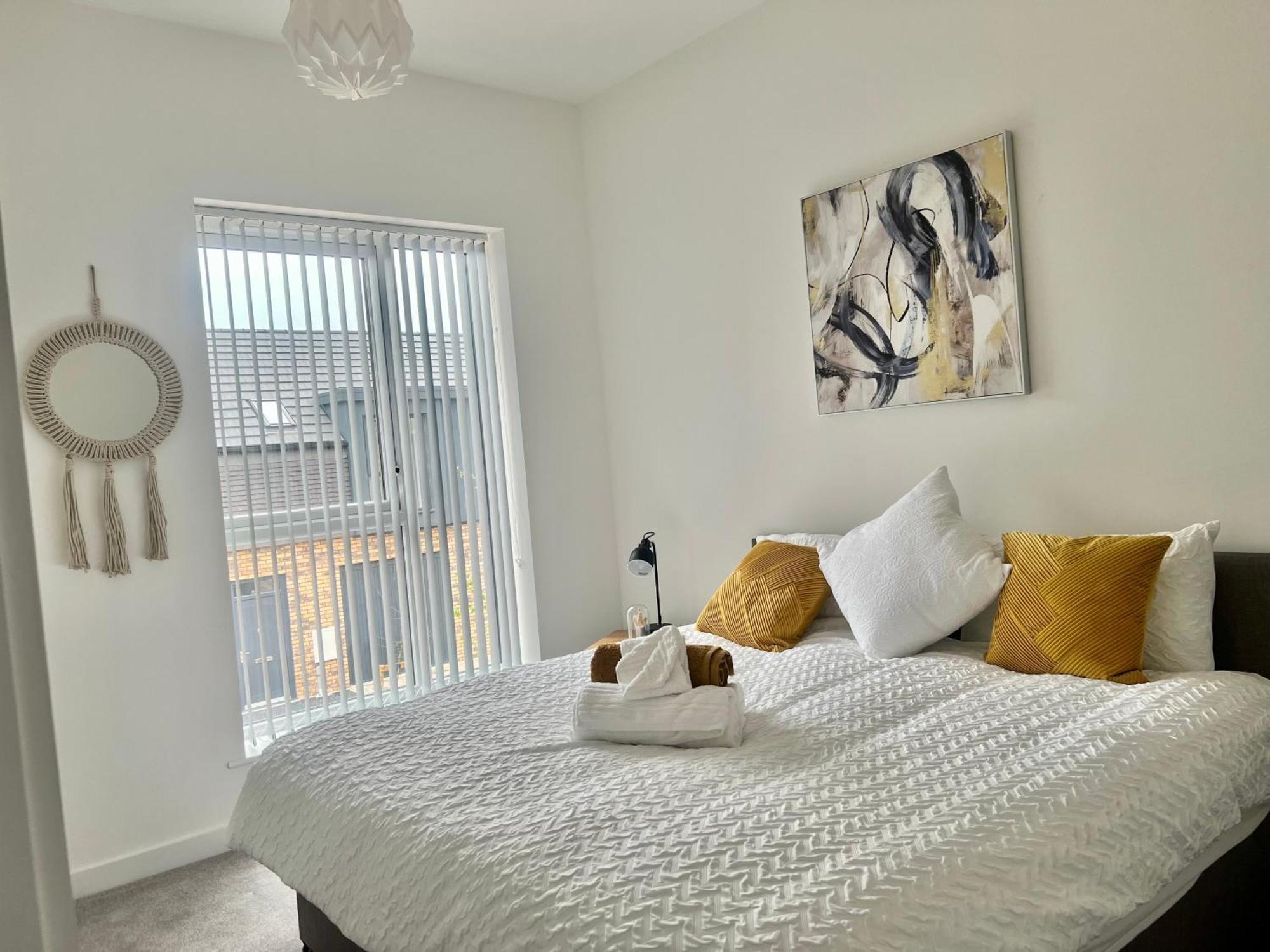 The Parkes A Stylish 3Br House, 5 Mins From Central Birmingham Close To The Edgbaston Stadium, The Hippodrome, Uob, Aston And Bcu, China Town, Kings Heath Bhx Airport And Much More Exteriör bild