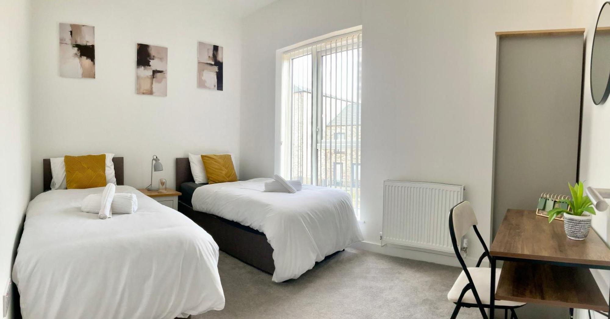 The Parkes A Stylish 3Br House, 5 Mins From Central Birmingham Close To The Edgbaston Stadium, The Hippodrome, Uob, Aston And Bcu, China Town, Kings Heath Bhx Airport And Much More Exteriör bild