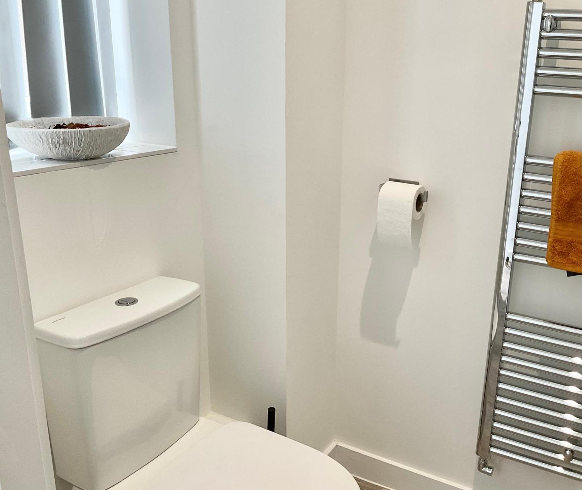 The Parkes A Stylish 3Br House, 5 Mins From Central Birmingham Close To The Edgbaston Stadium, The Hippodrome, Uob, Aston And Bcu, China Town, Kings Heath Bhx Airport And Much More Exteriör bild