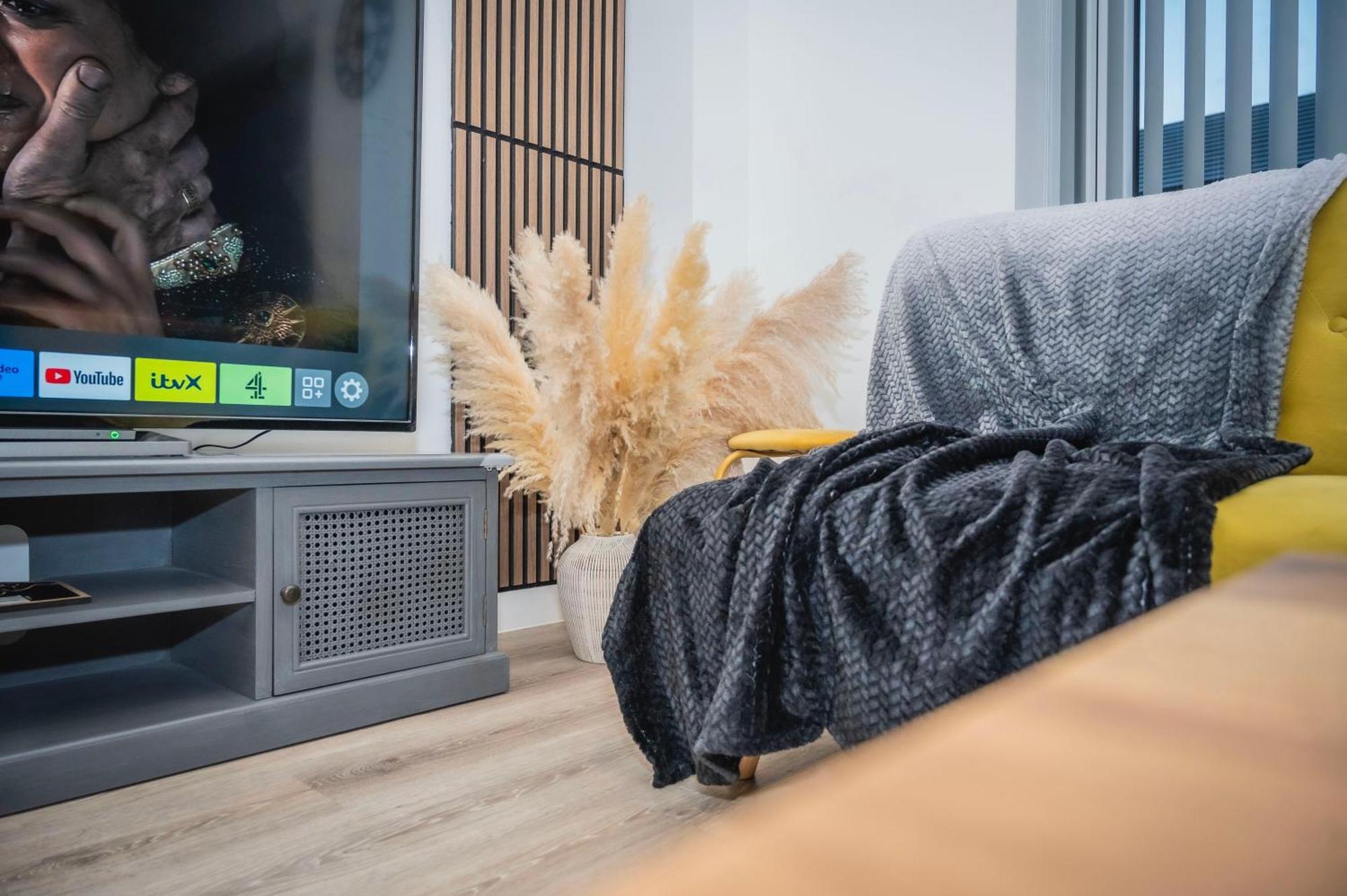 The Parkes A Stylish 3Br House, 5 Mins From Central Birmingham Close To The Edgbaston Stadium, The Hippodrome, Uob, Aston And Bcu, China Town, Kings Heath Bhx Airport And Much More Exteriör bild